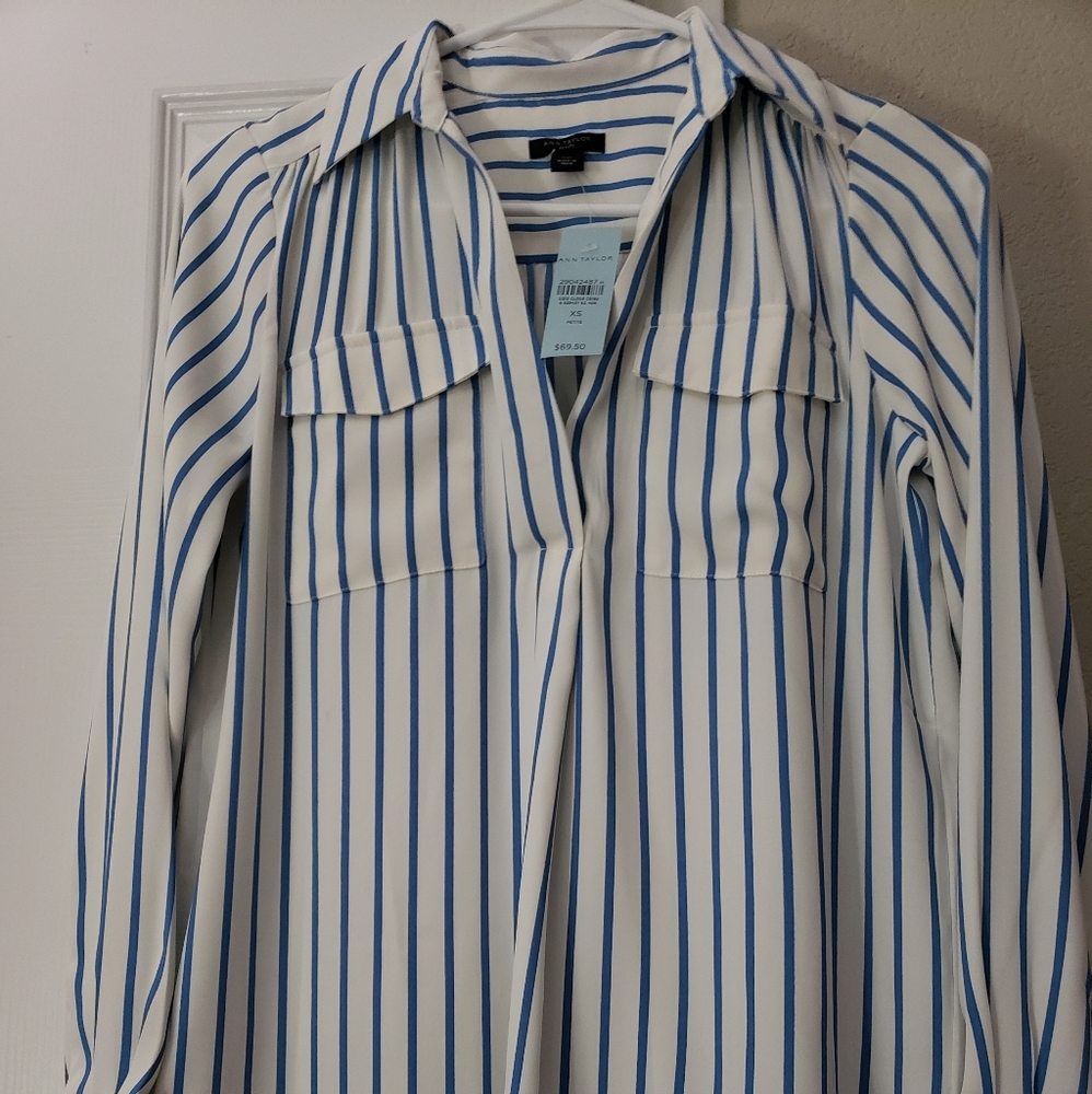 Ann Tayloy flowy top